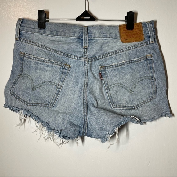 LEVI’S 501 Distressed Shorts size 28 - Picture 4 of 8